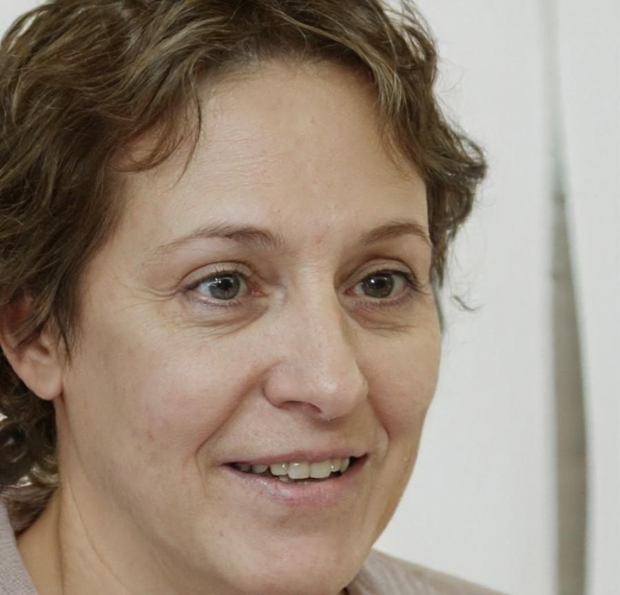 Elena Martínez, Directora de Estrategia Financiera de virelaxionas